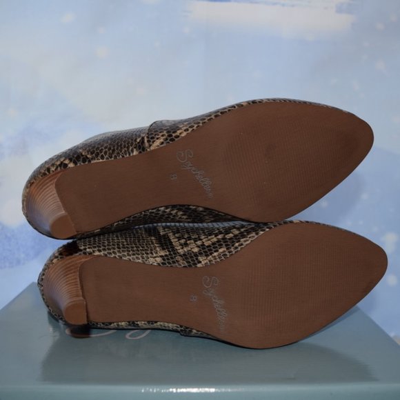 Seychelles Python-Embossed  Leather Bootie 8 - Picture 12 of 13